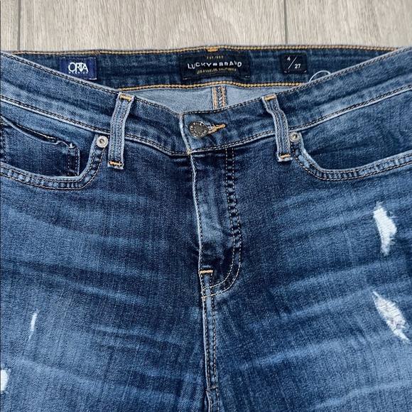 Lucky Brand Ava Crop Distressed Blue Jeans size 4 - Picture 3 of 11